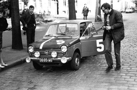 Maciej Jasiński i Joanna Jasińska – Honda N 600.
